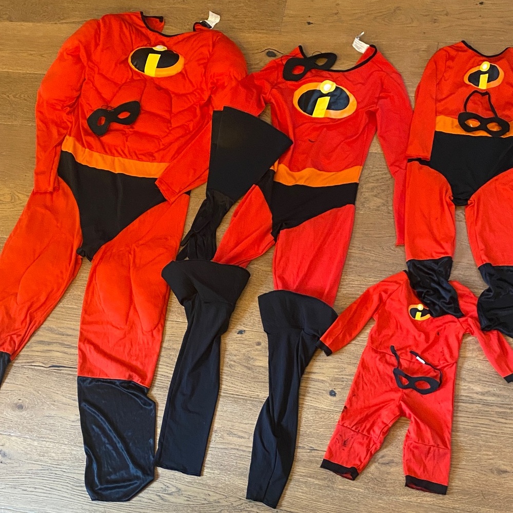 Disney Superhero Family Costume Set - Red and Black. Incredible a.